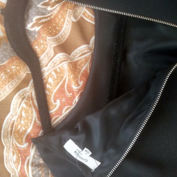 Basic Dress - Picture 2 of 6